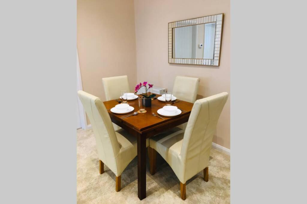Private 1St Floor Apartment - Perfect For Port Of Dover, Eurotunnel And Short Stays Εξωτερικό φωτογραφία