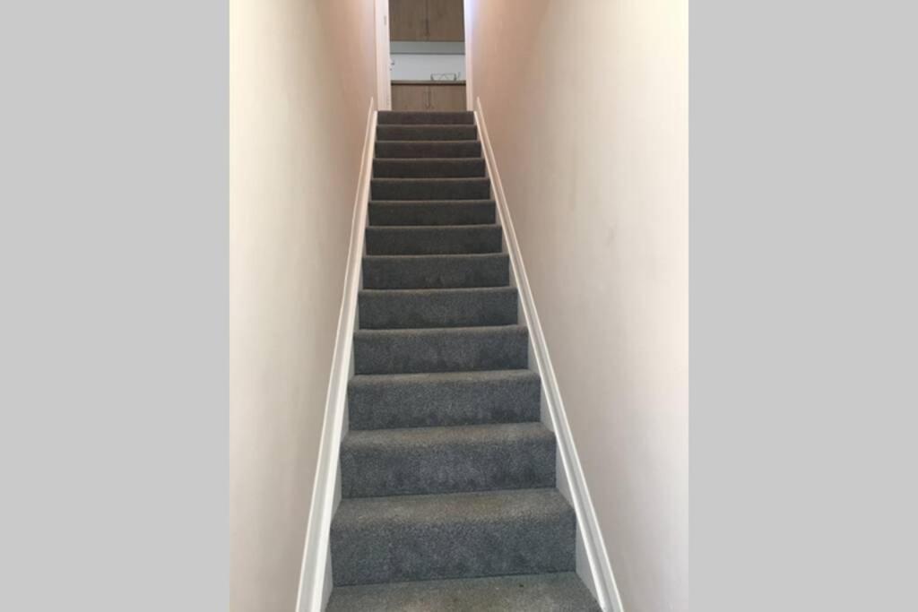 Private 1St Floor Apartment - Perfect For Port Of Dover, Eurotunnel And Short Stays Εξωτερικό φωτογραφία